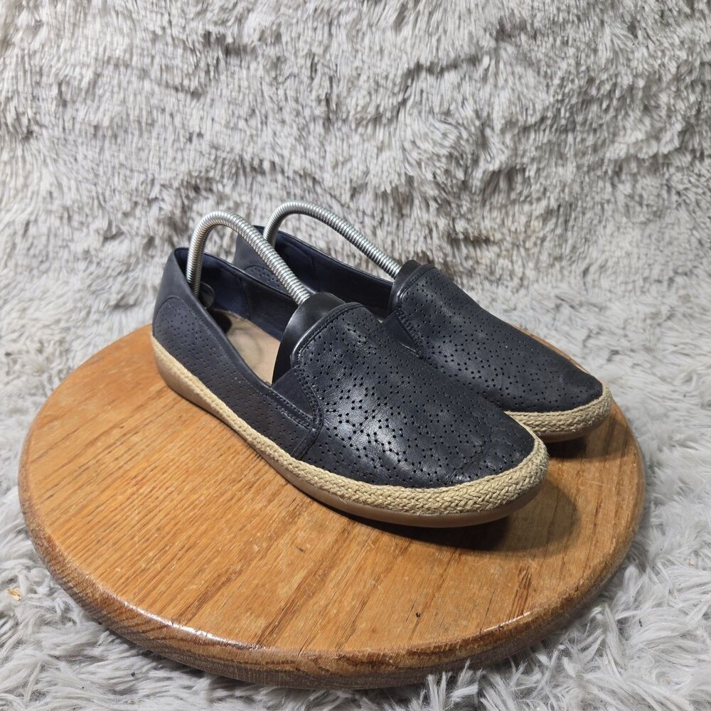 Clarks Espadrille Womens Shoes Slip On Blue Leather Perforated Flat Size 10 Wide